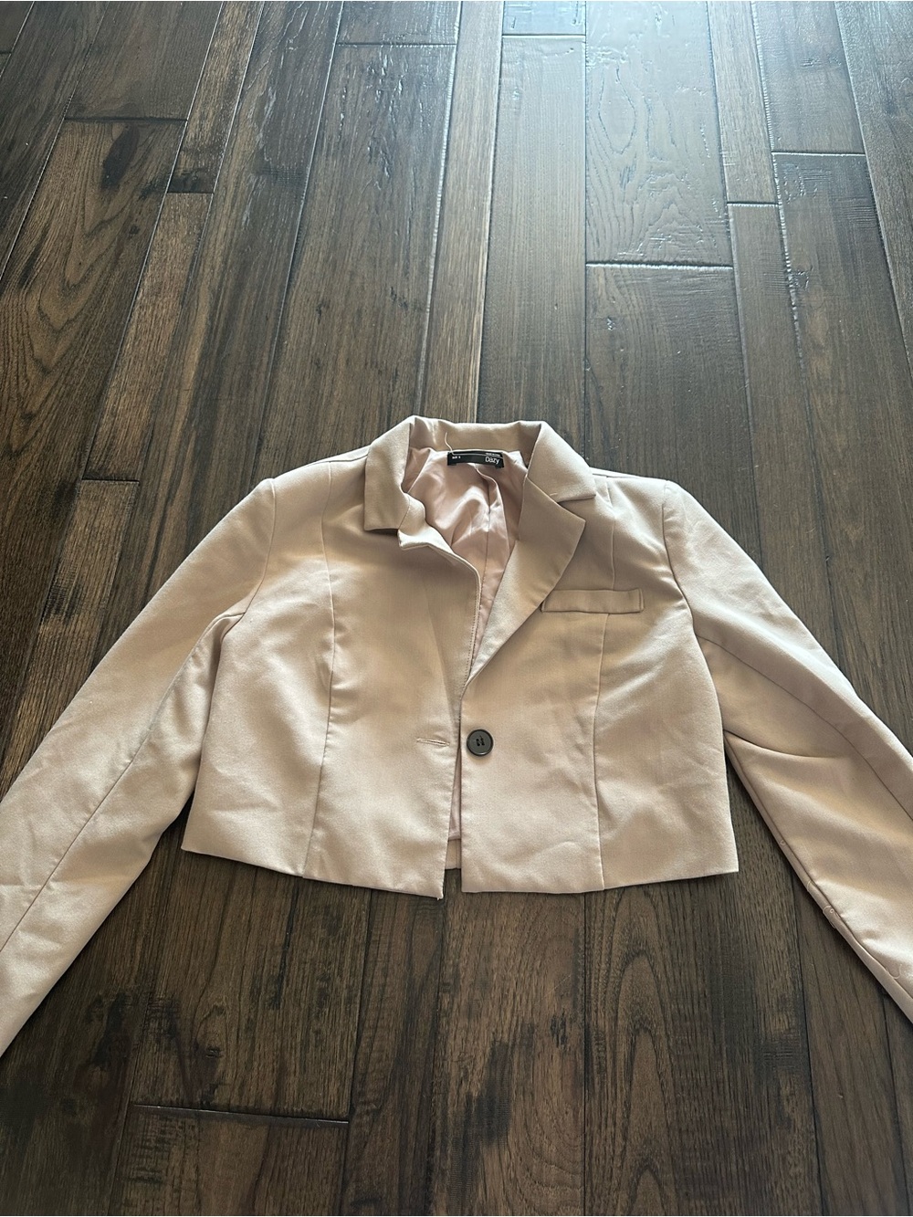 Dazy Beige Cropped Blazer – Size Small